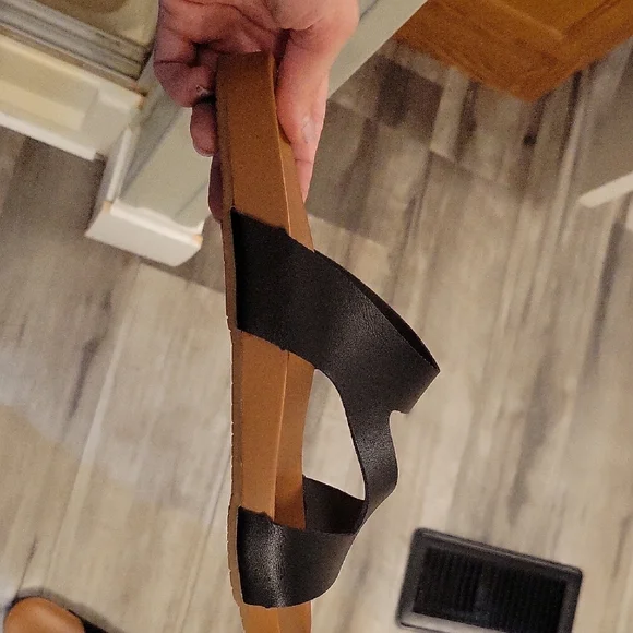 Black and Tan Women's Sandals - Picture 2 of 2